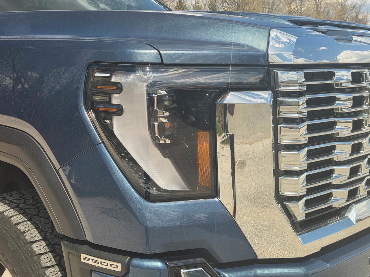 2026 GMC SIERRA 2500HD DENALI Photo