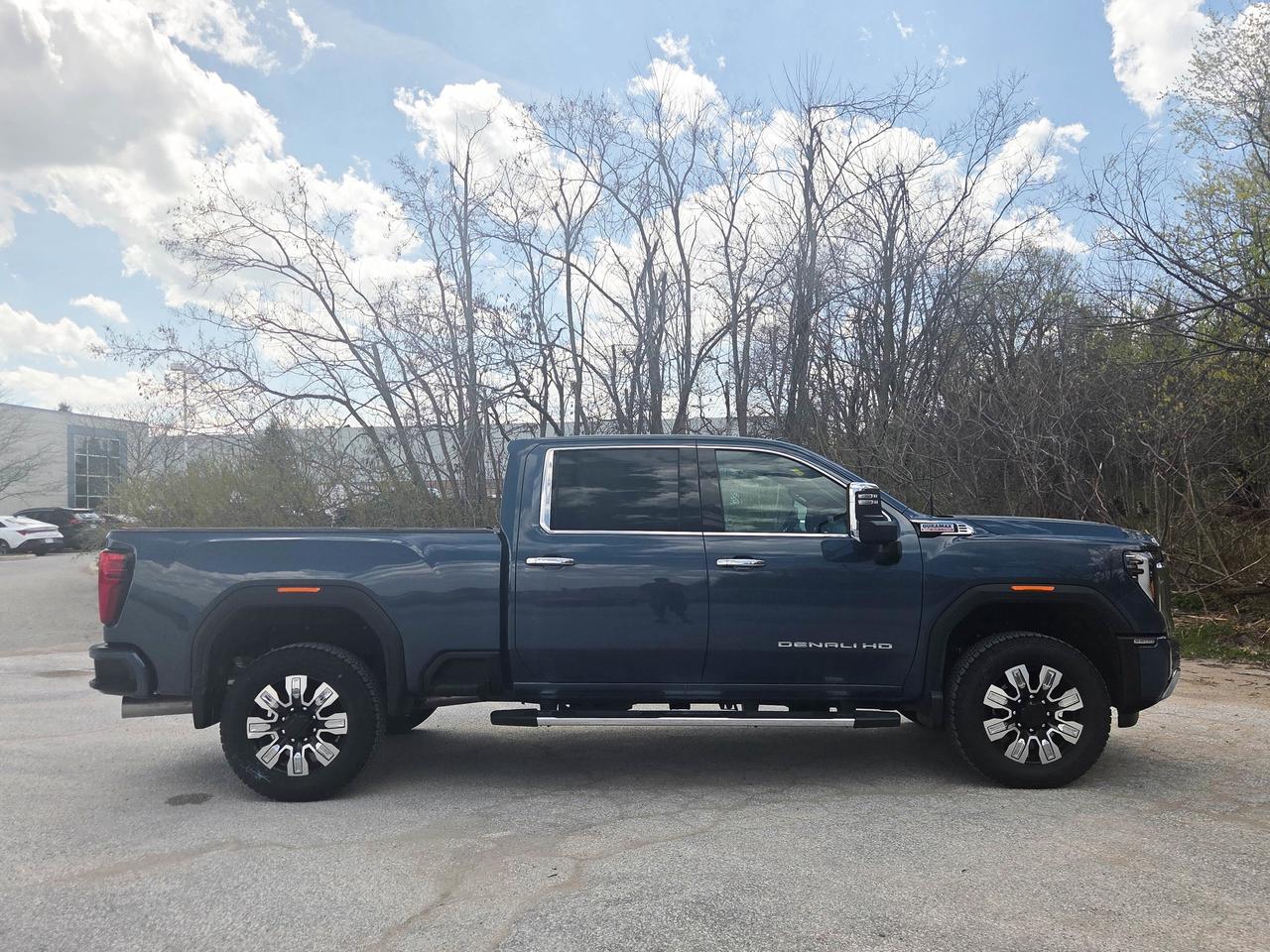 2026 GMC SIERRA 2500HD DENALI Photo