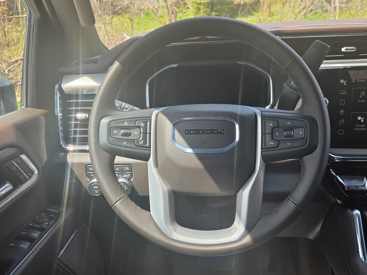 2026 GMC SIERRA 2500HD DENALI Photo