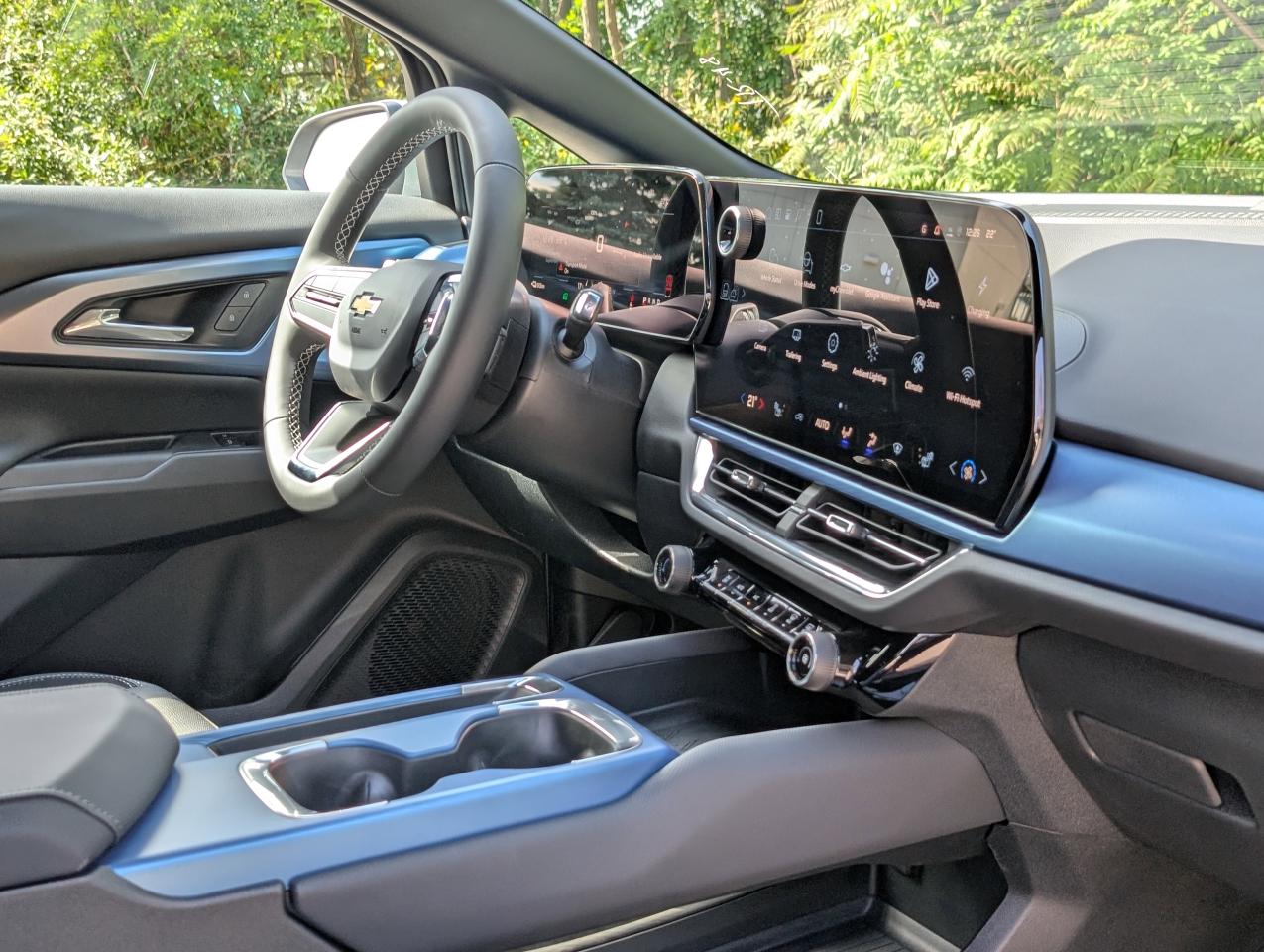 2026 Chevrolet Equinox EV LT Photo