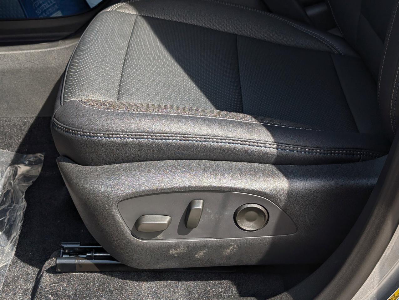 2026 Chevrolet Equinox EV LT Photo