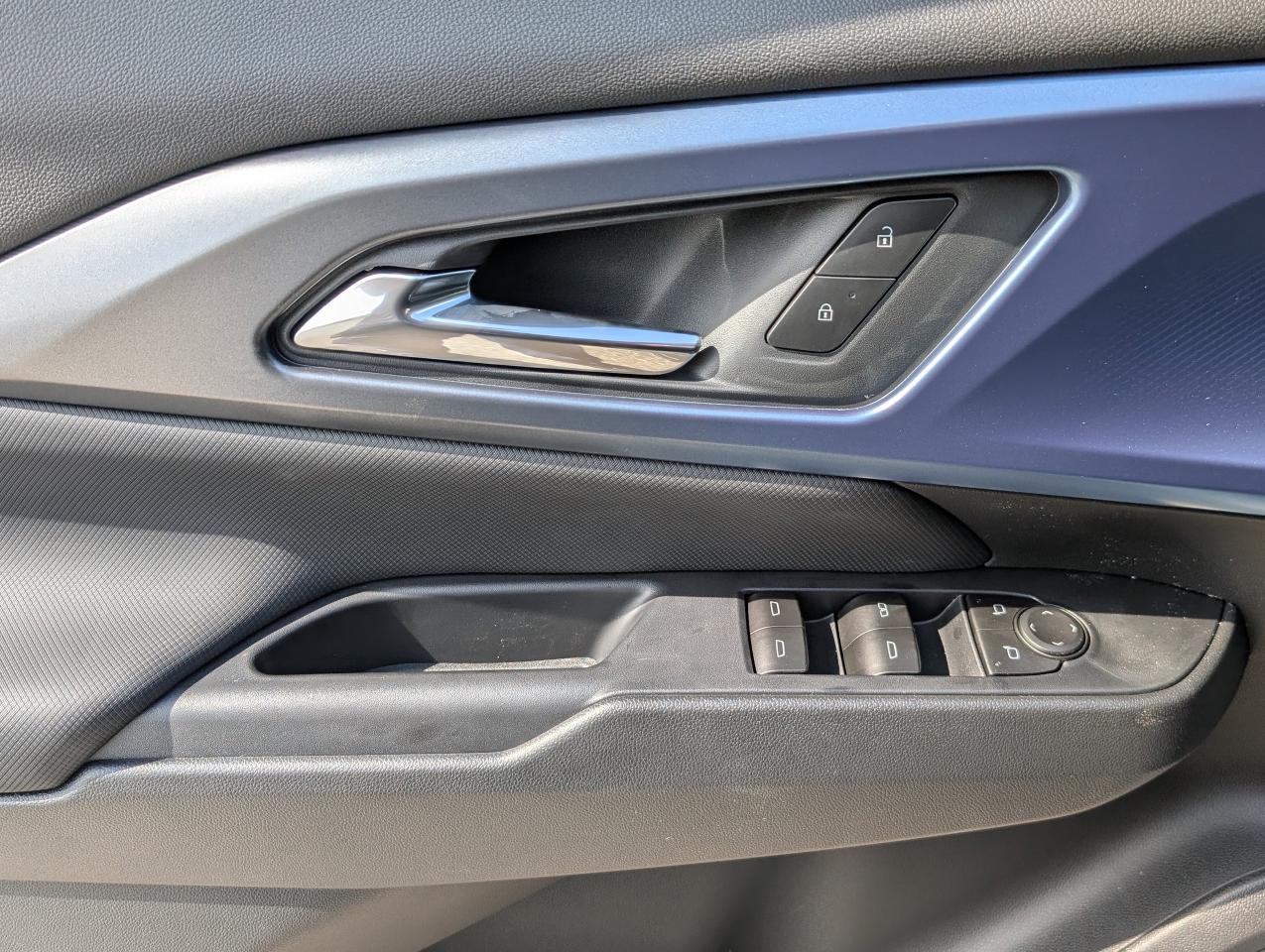 2026 Chevrolet Equinox EV LT Photo