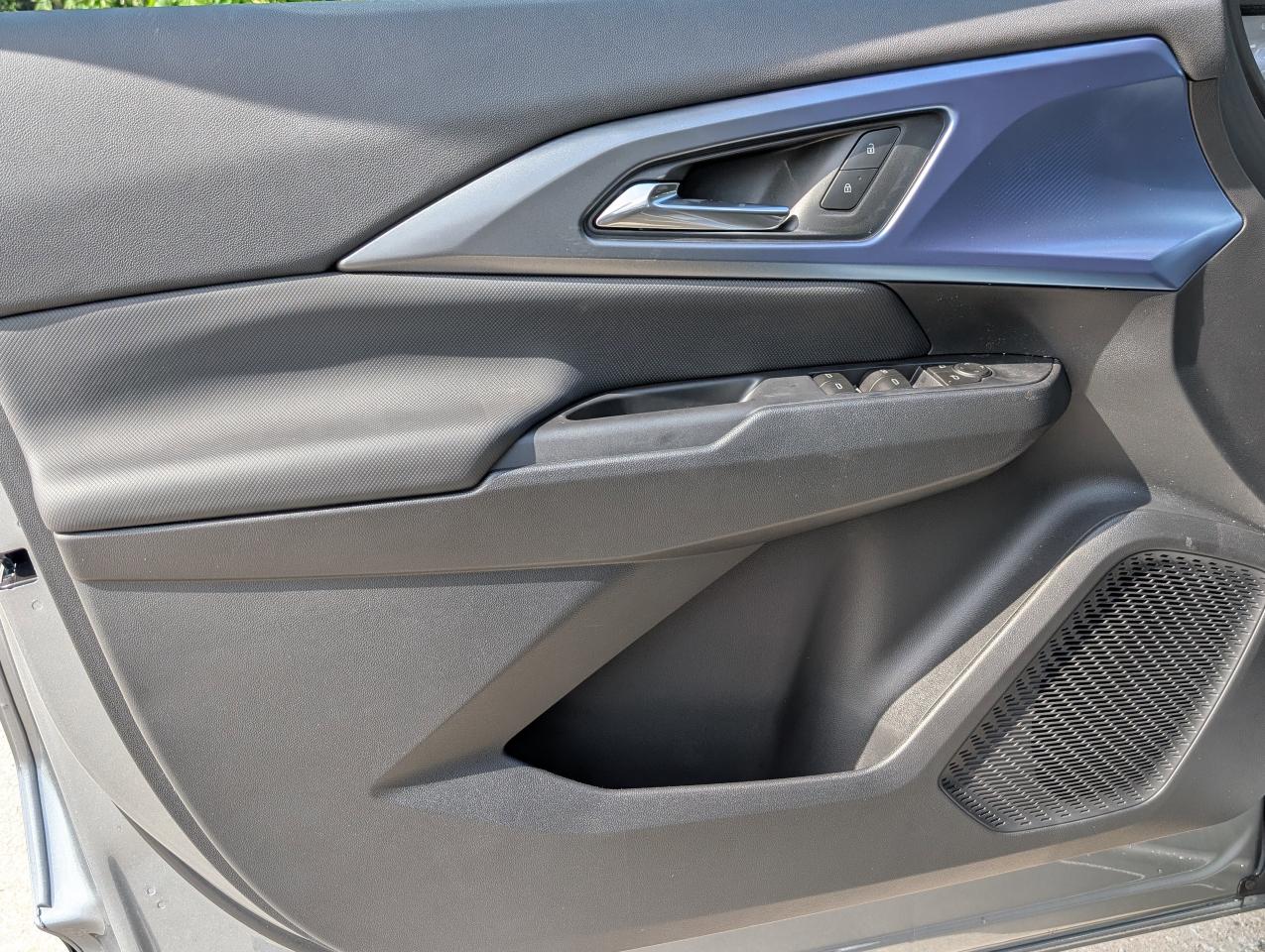 2026 Chevrolet Equinox EV LT Photo