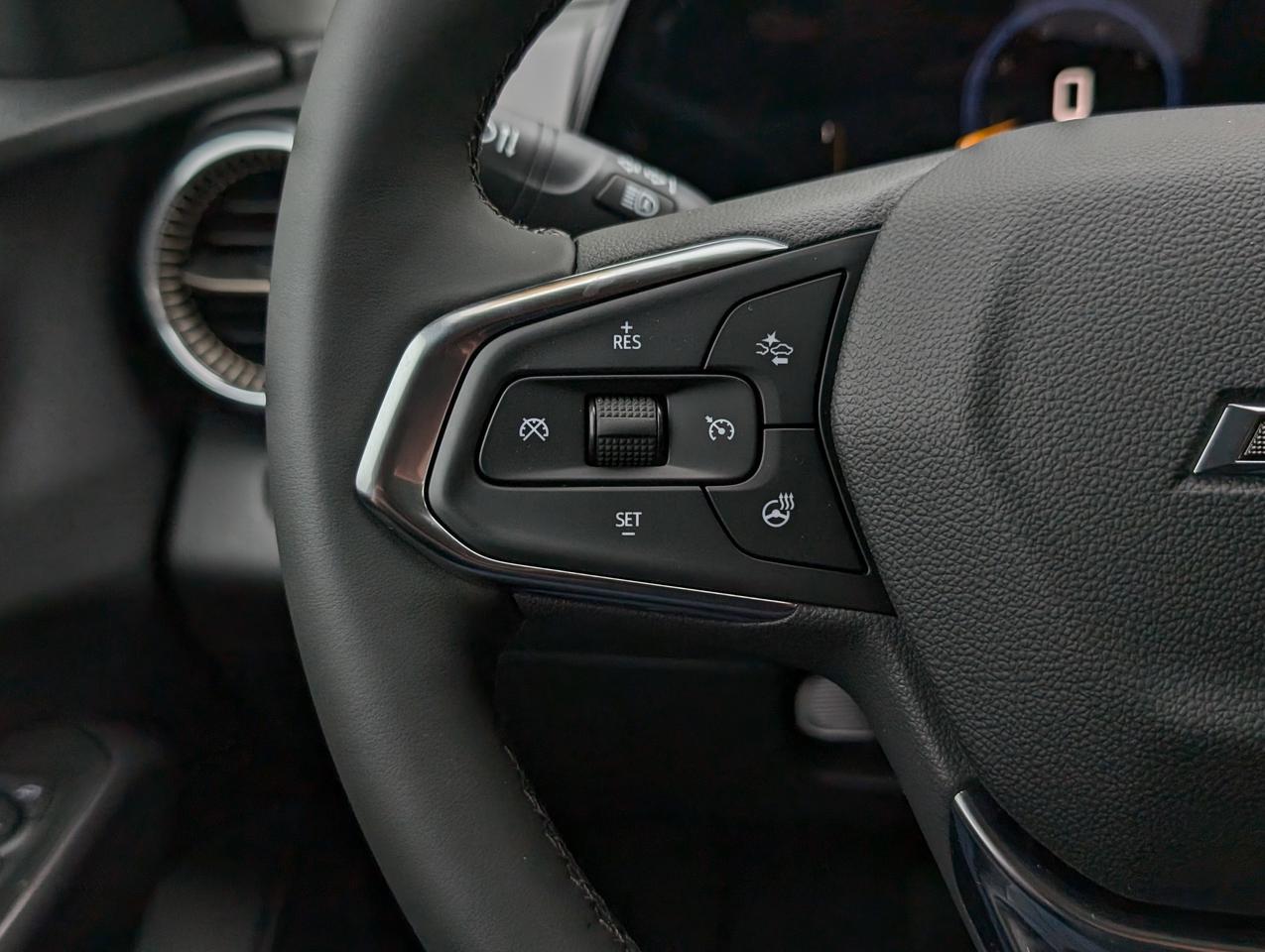 2025 Chevrolet Trax ACTIV Photo