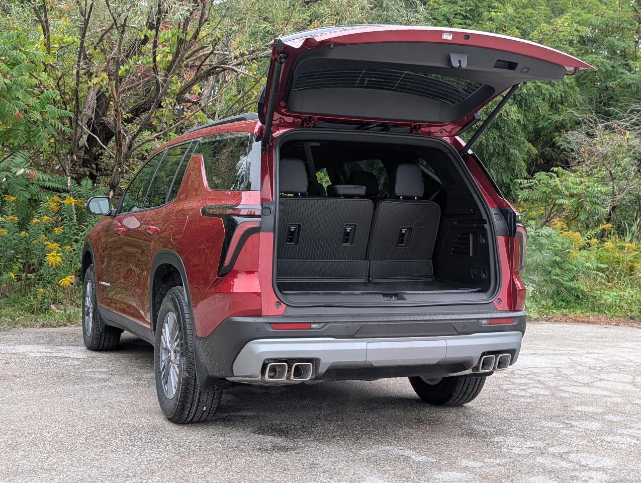 2026 Chevrolet Traverse LT Photo