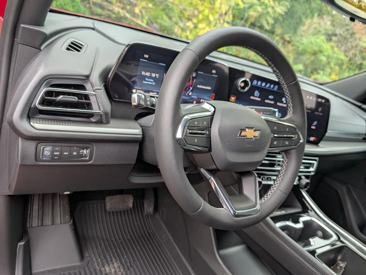 2026 Chevrolet Traverse LT Photo