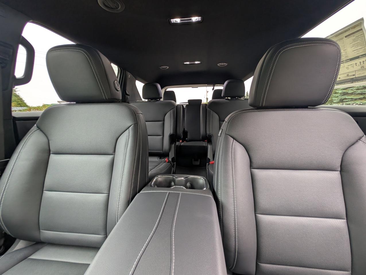 2026 Chevrolet Traverse LT Photo