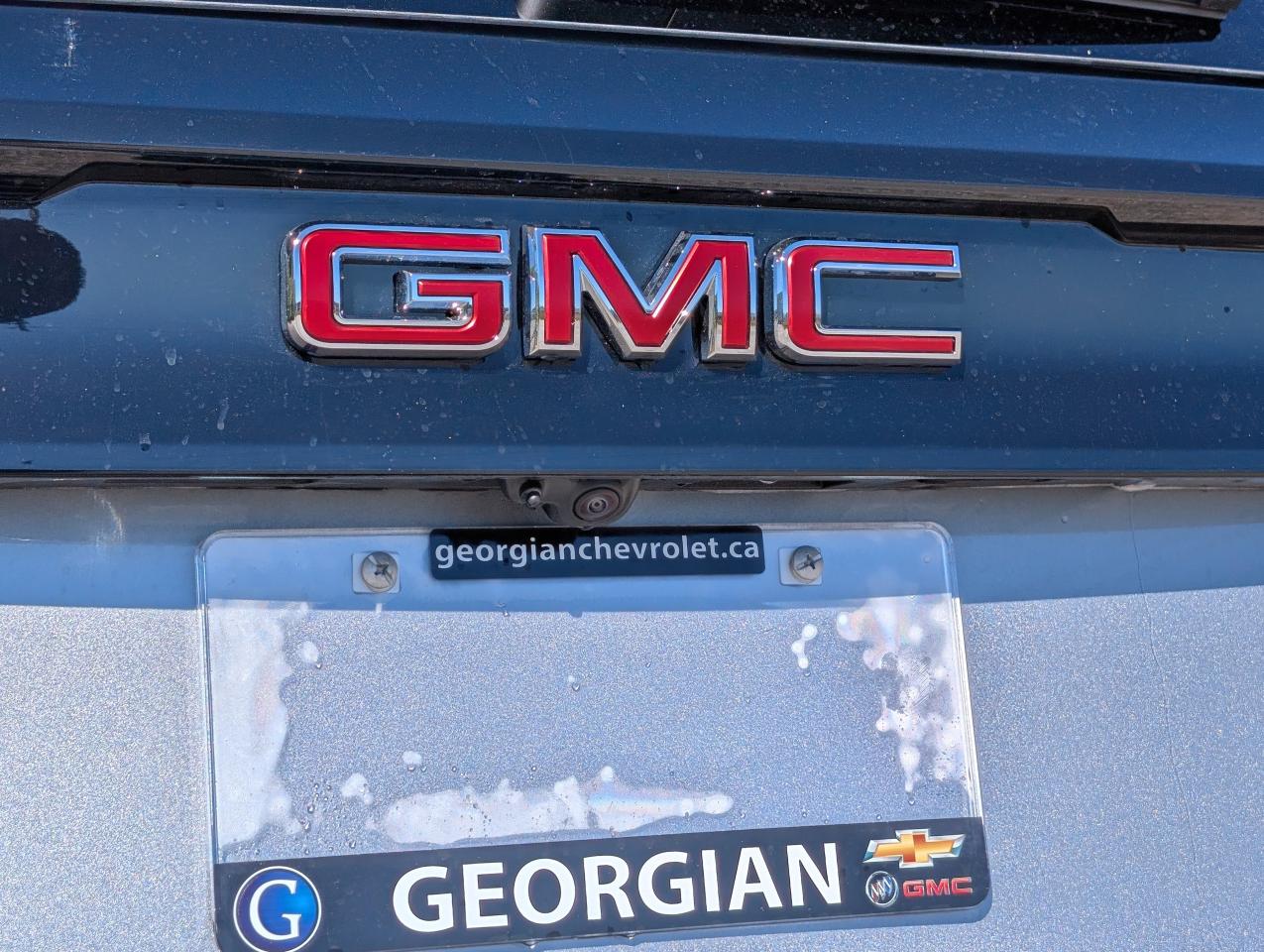 2026 GMC Acadia AT4 Photo