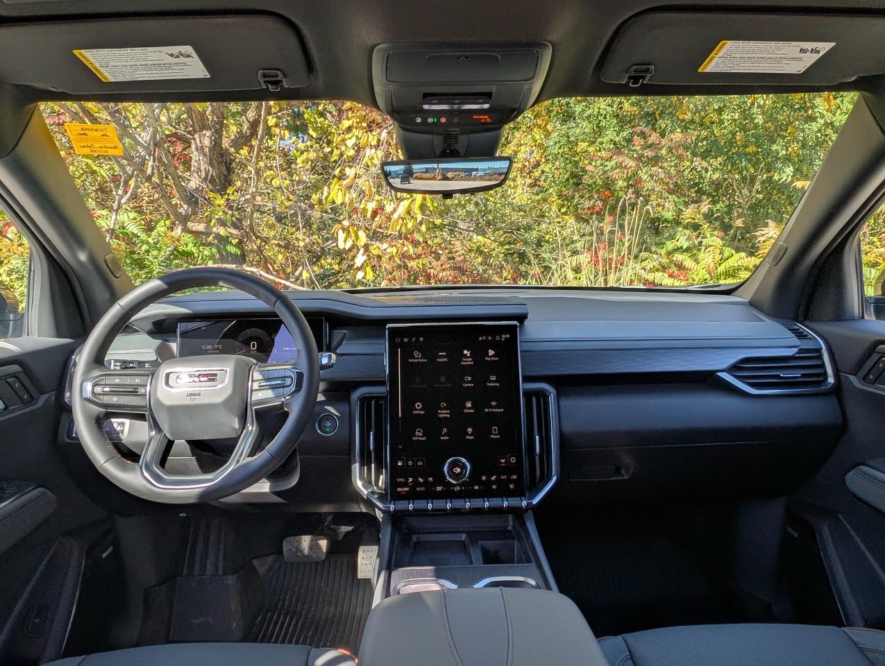 2026 GMC Acadia AT4 Photo