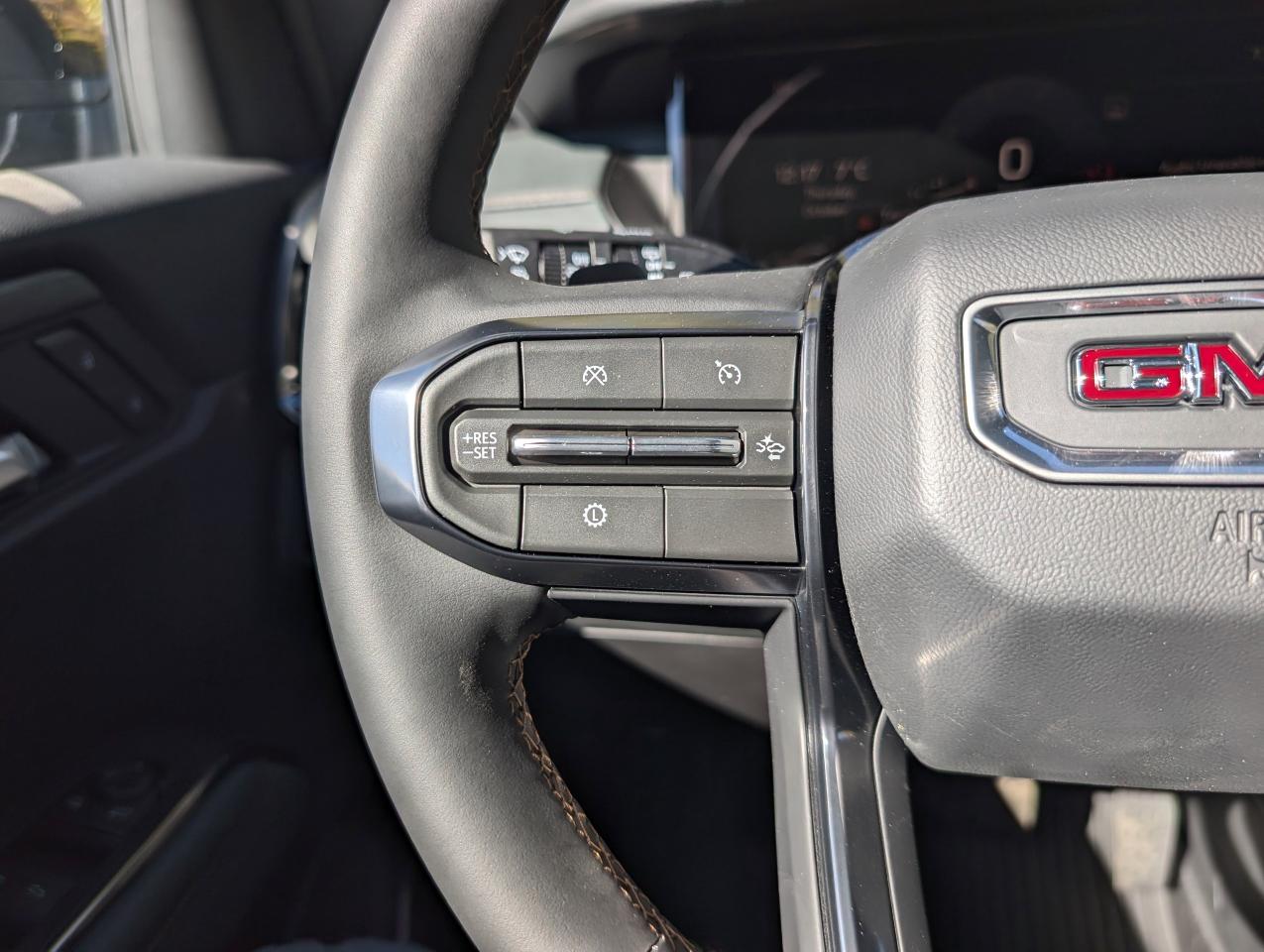 2026 GMC Acadia AT4 Photo