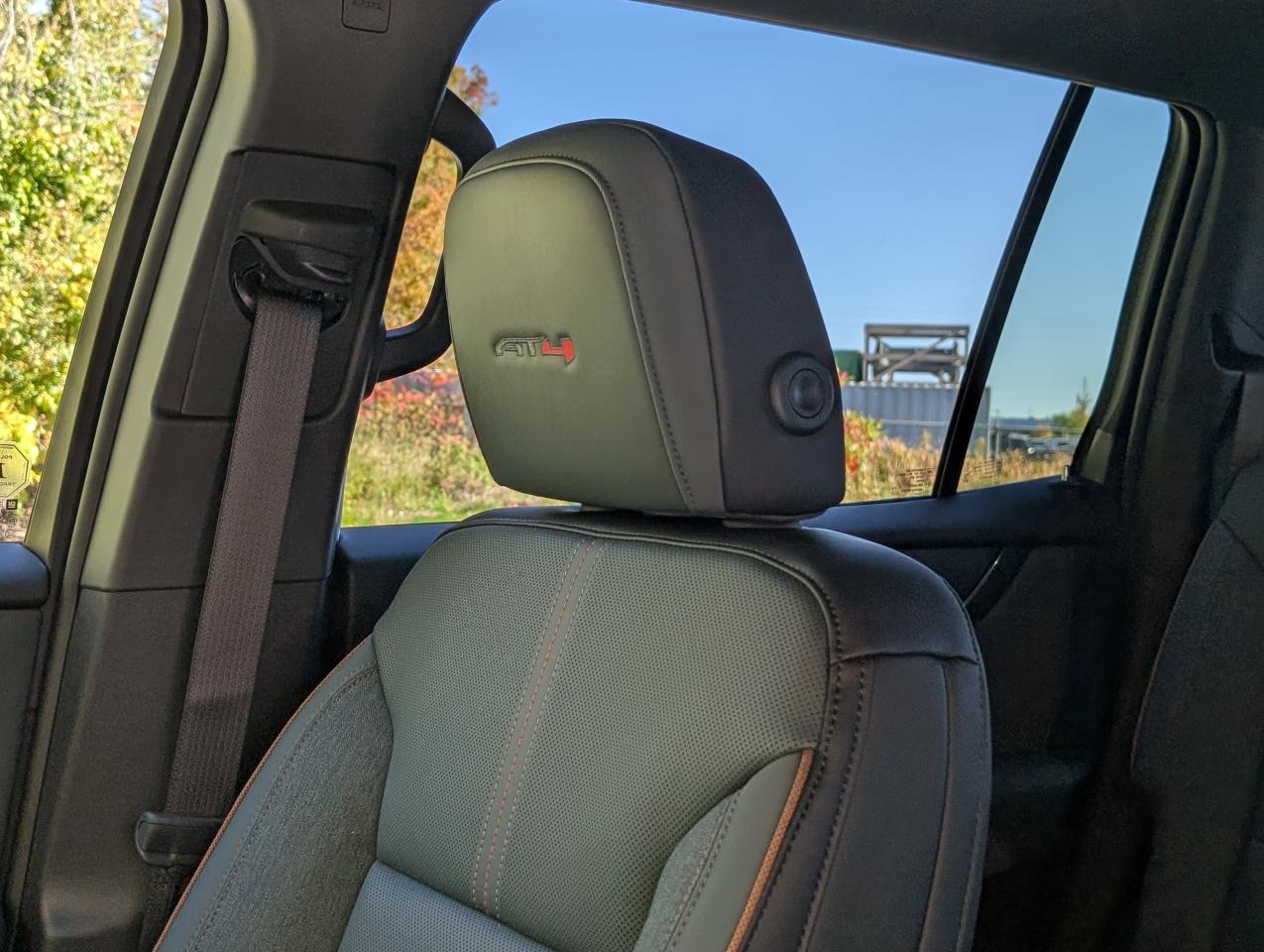 2026 GMC Acadia AT4 Photo