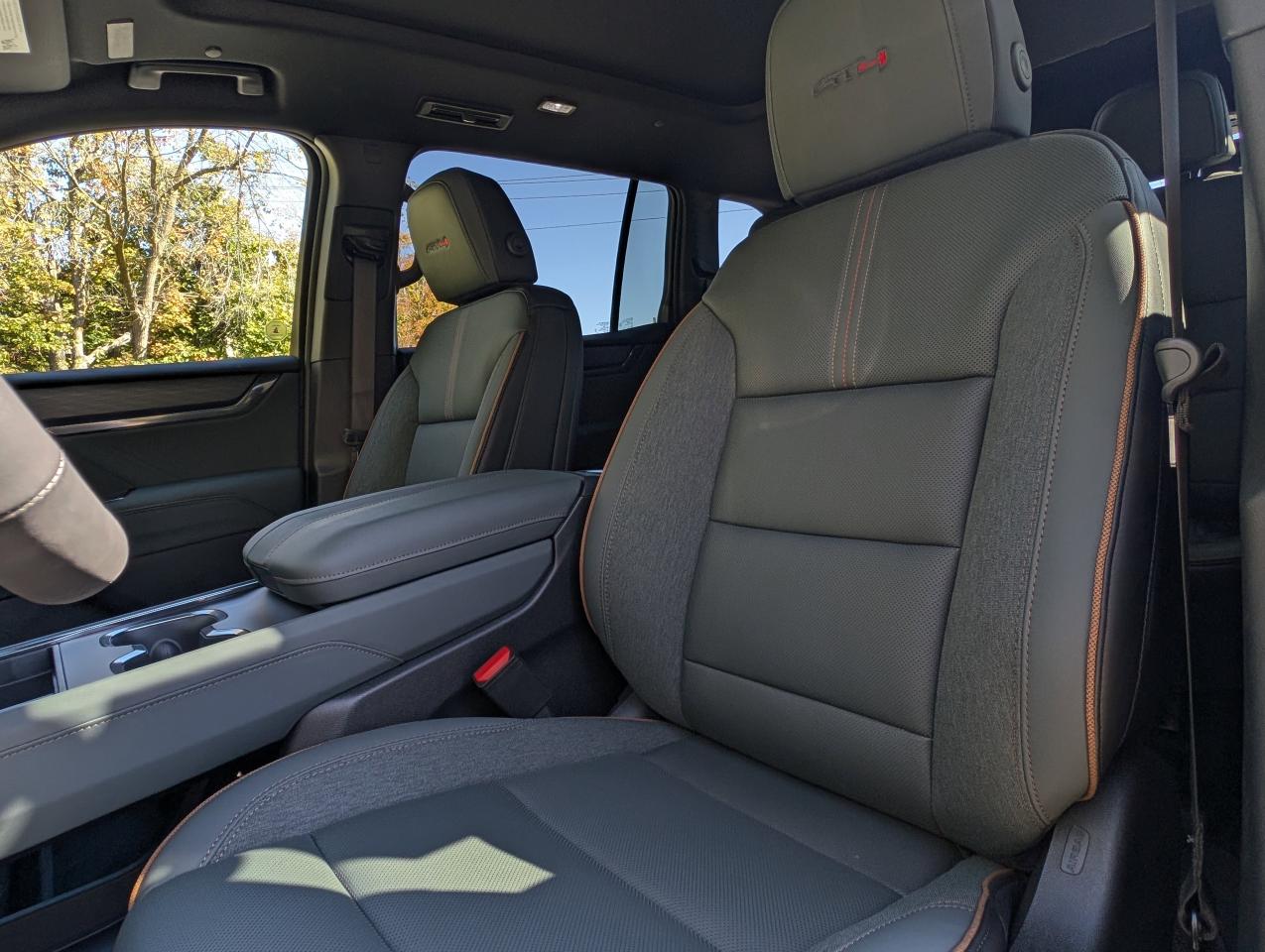 2026 GMC Acadia AT4 Photo