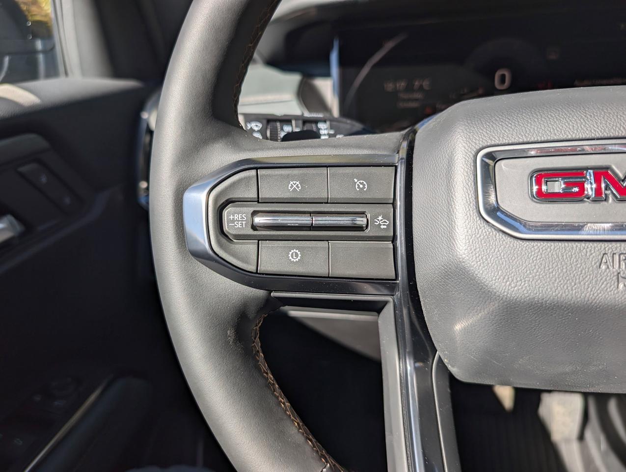 2026 GMC Acadia AT4 Photo