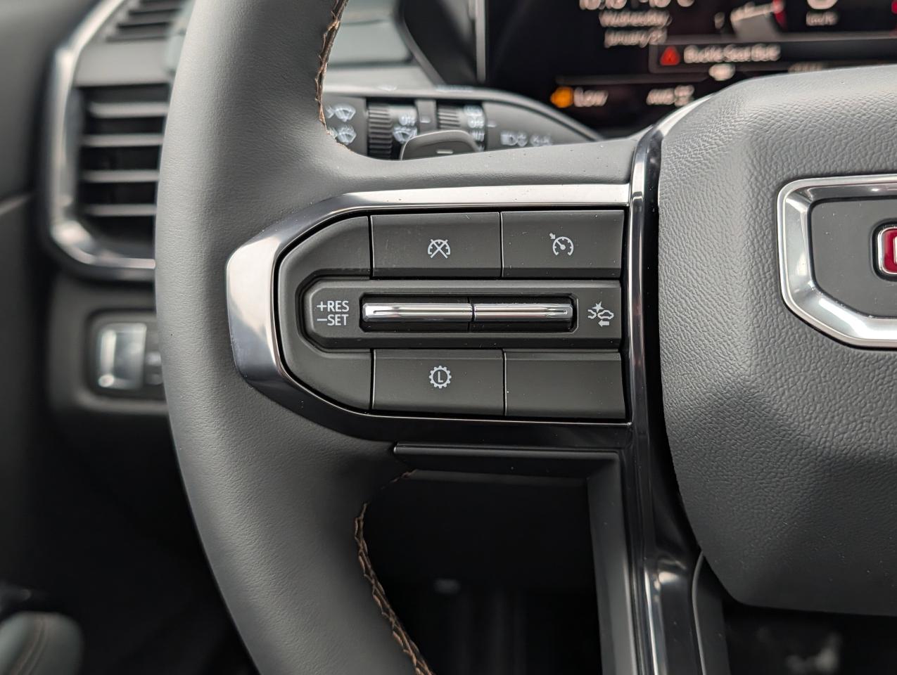 2026 GMC Acadia AT4 Photo