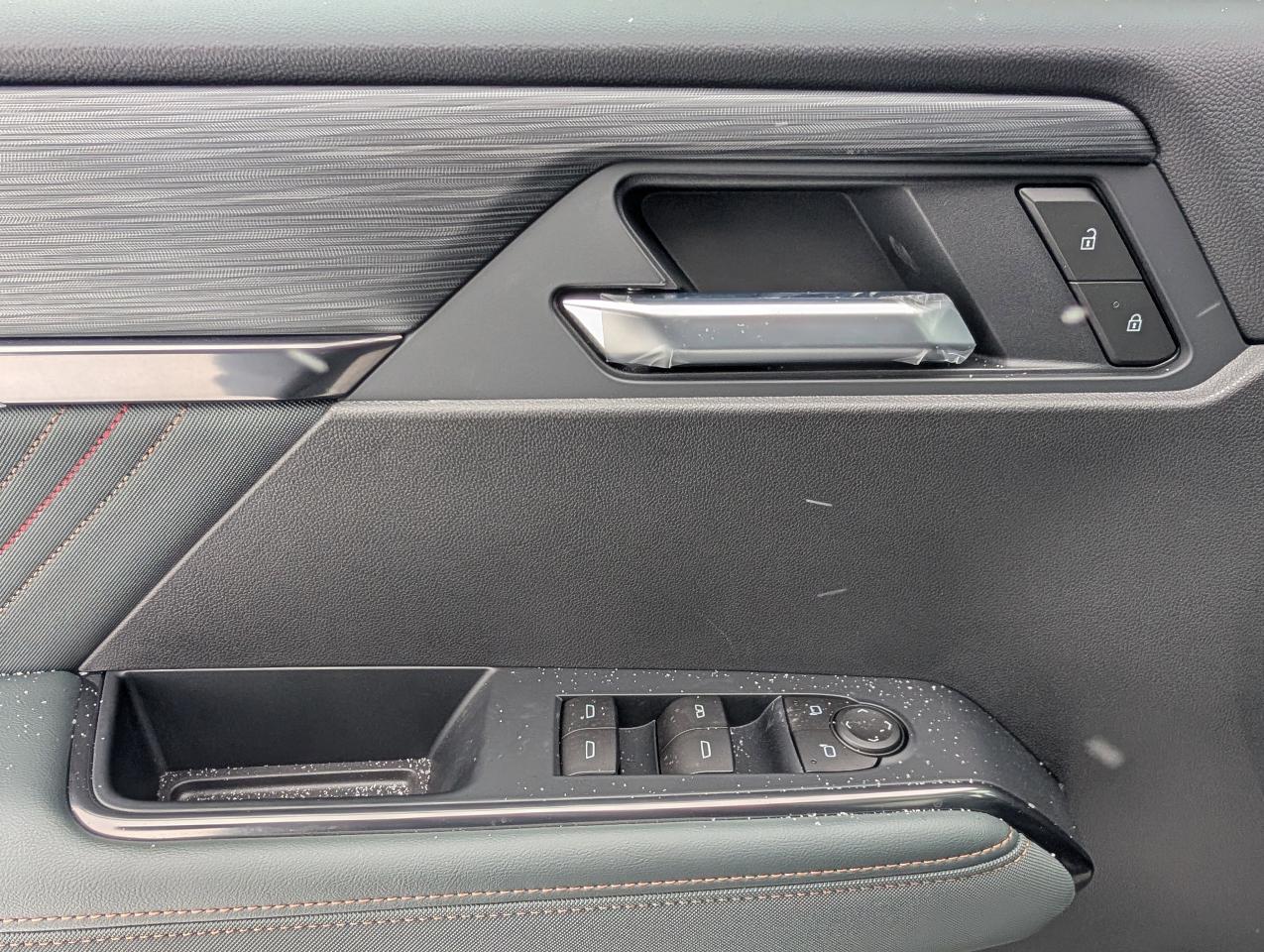 2026 GMC Acadia AT4 Photo