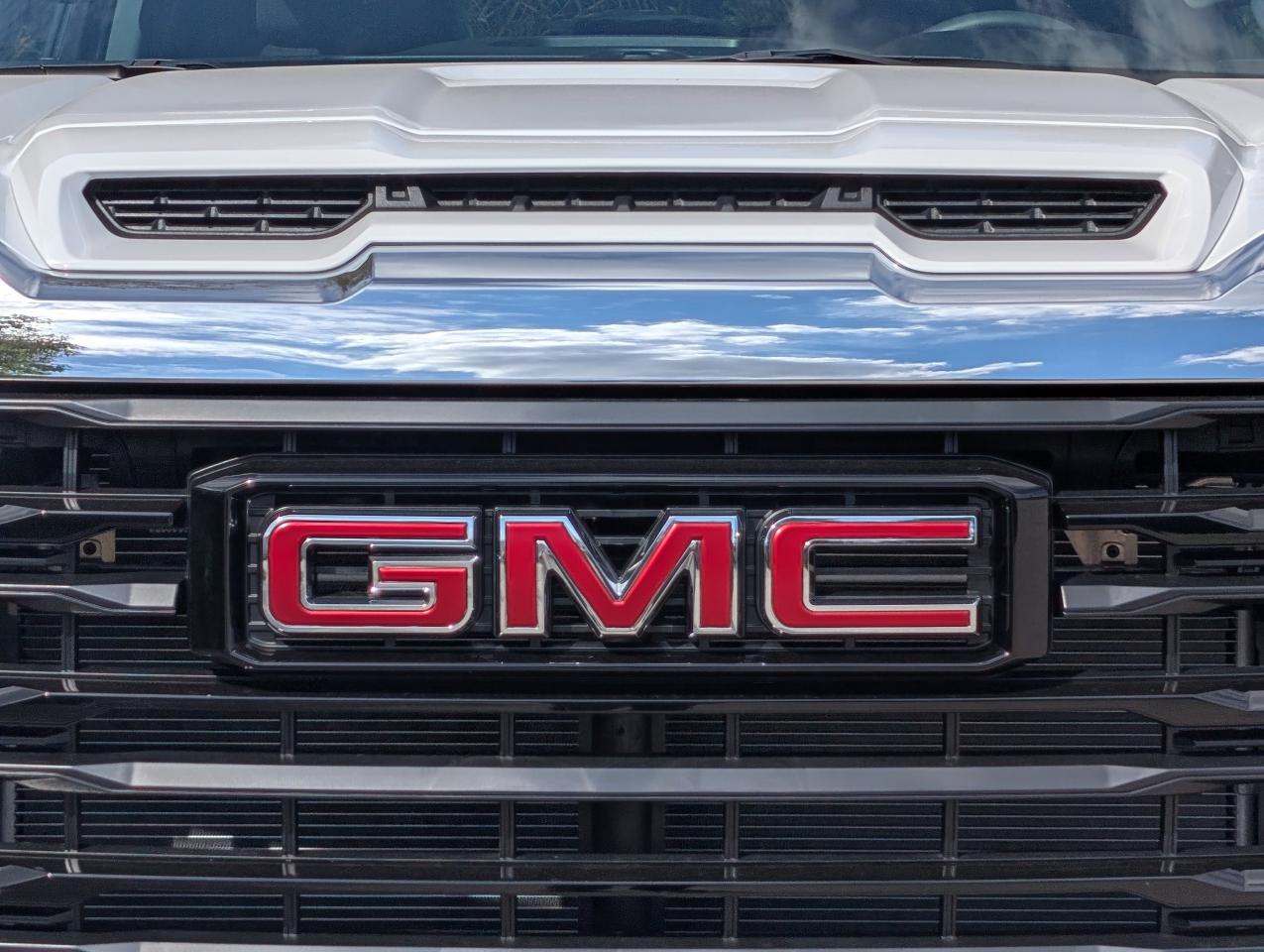 2026 GMC SIERRA 2500HD Pro Photo