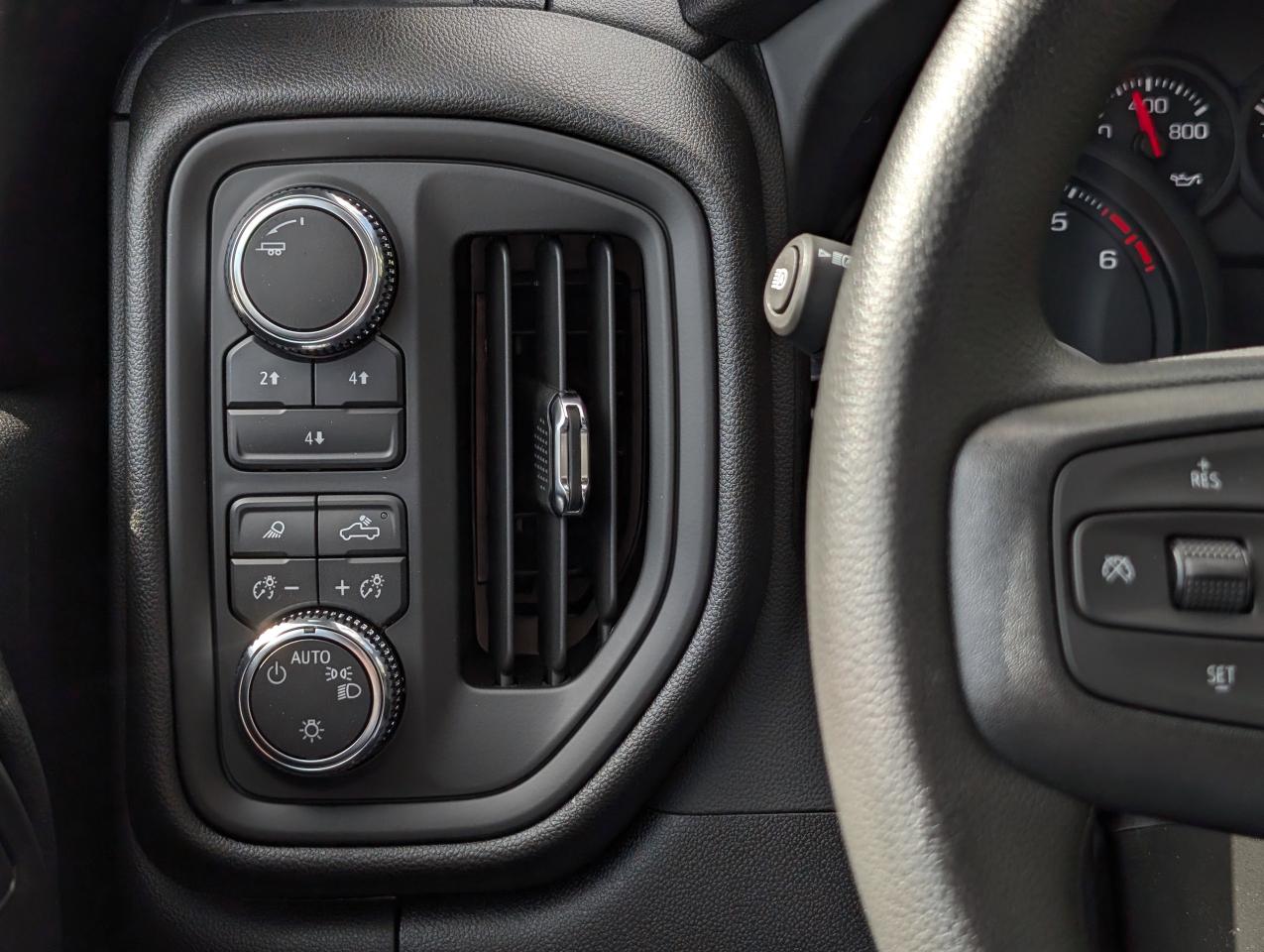 2026 GMC SIERRA 2500HD Pro Photo