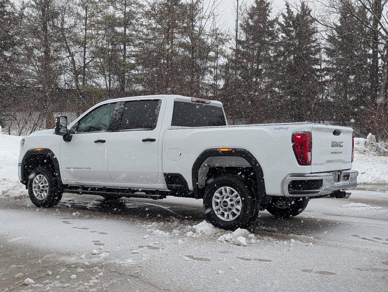 2026 GMC SIERRA 2500HD Pro Photo