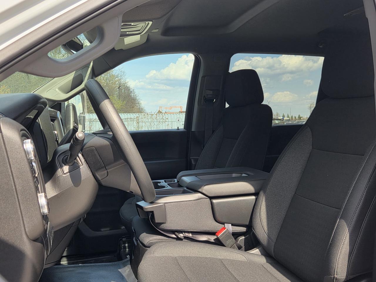 2026 GMC SIERRA 2500HD Pro Photo