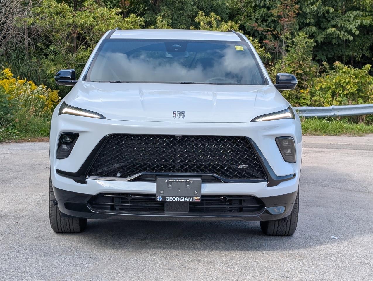 2026 Buick Enclave Sport Touring Photo4