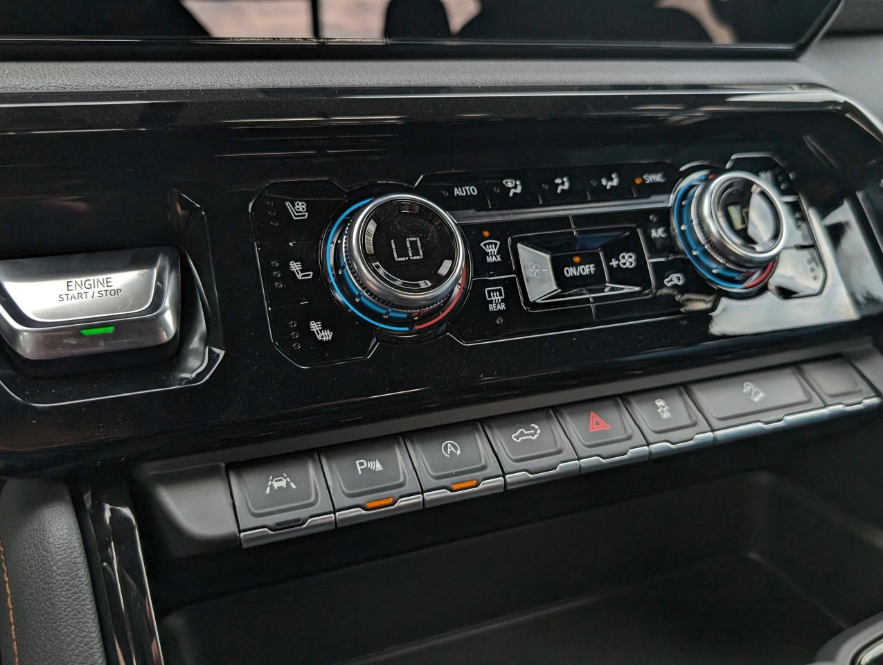 2026 GMC Sierra 1500 AT4 Photo