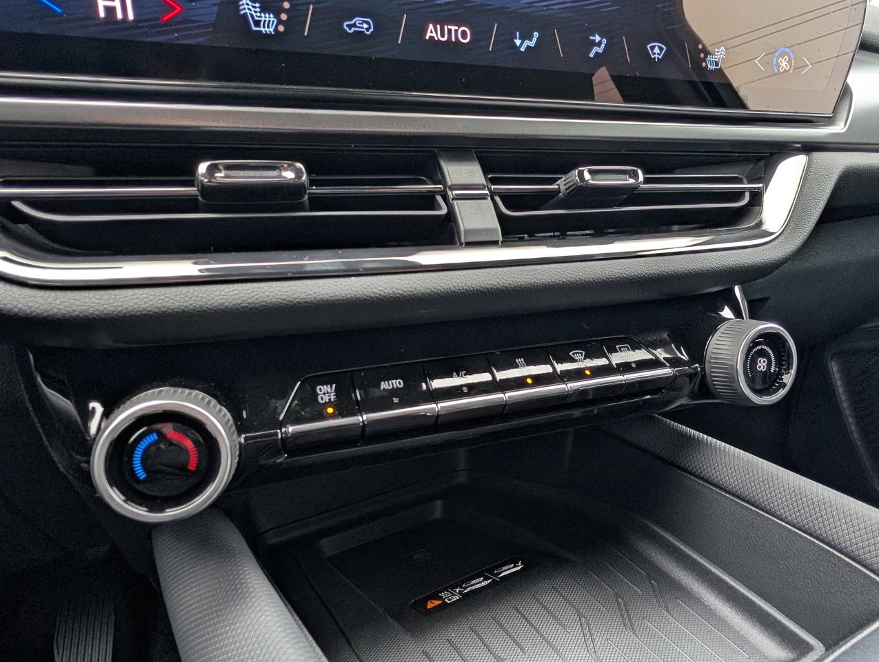 2026 Chevrolet Equinox EV RS Photo