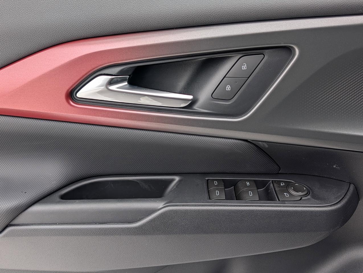 2026 Chevrolet Equinox EV RS Photo