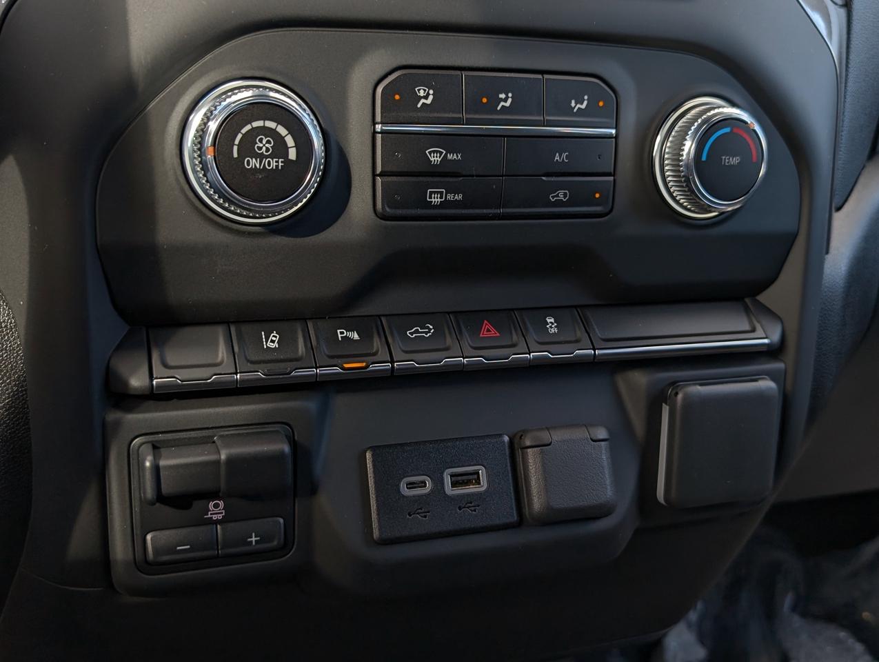 2026 GMC SIERRA 2500HD Pro Photo