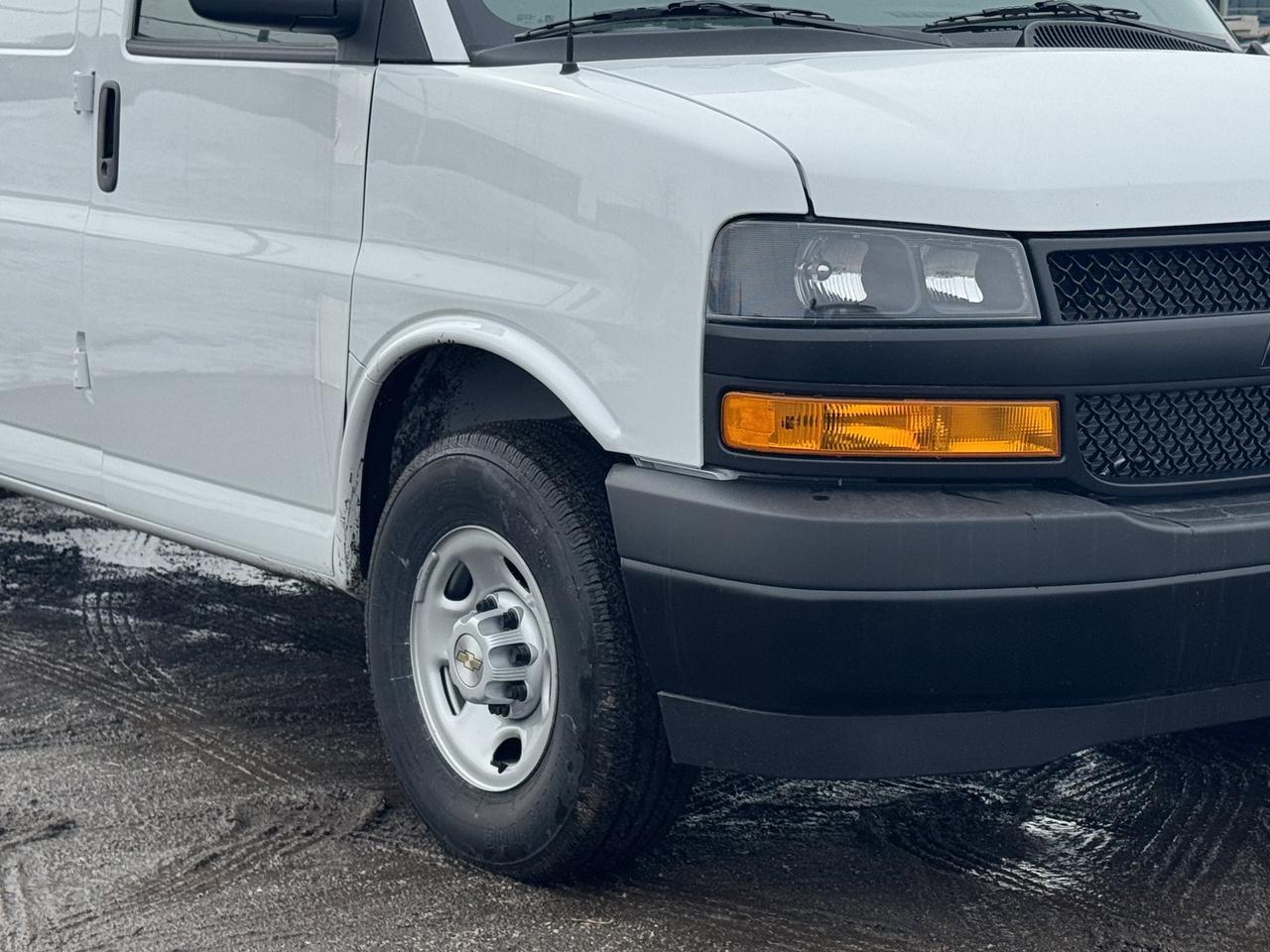 2025 Chevrolet Express Cargo Van  Photo3