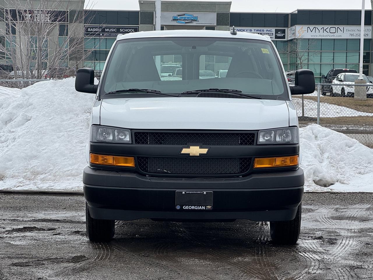 2025 Chevrolet Express Cargo Van  Photo4