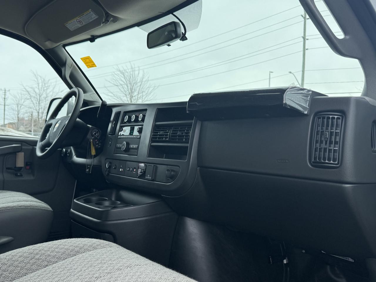 2025 Chevrolet Express Cargo Van  Photo