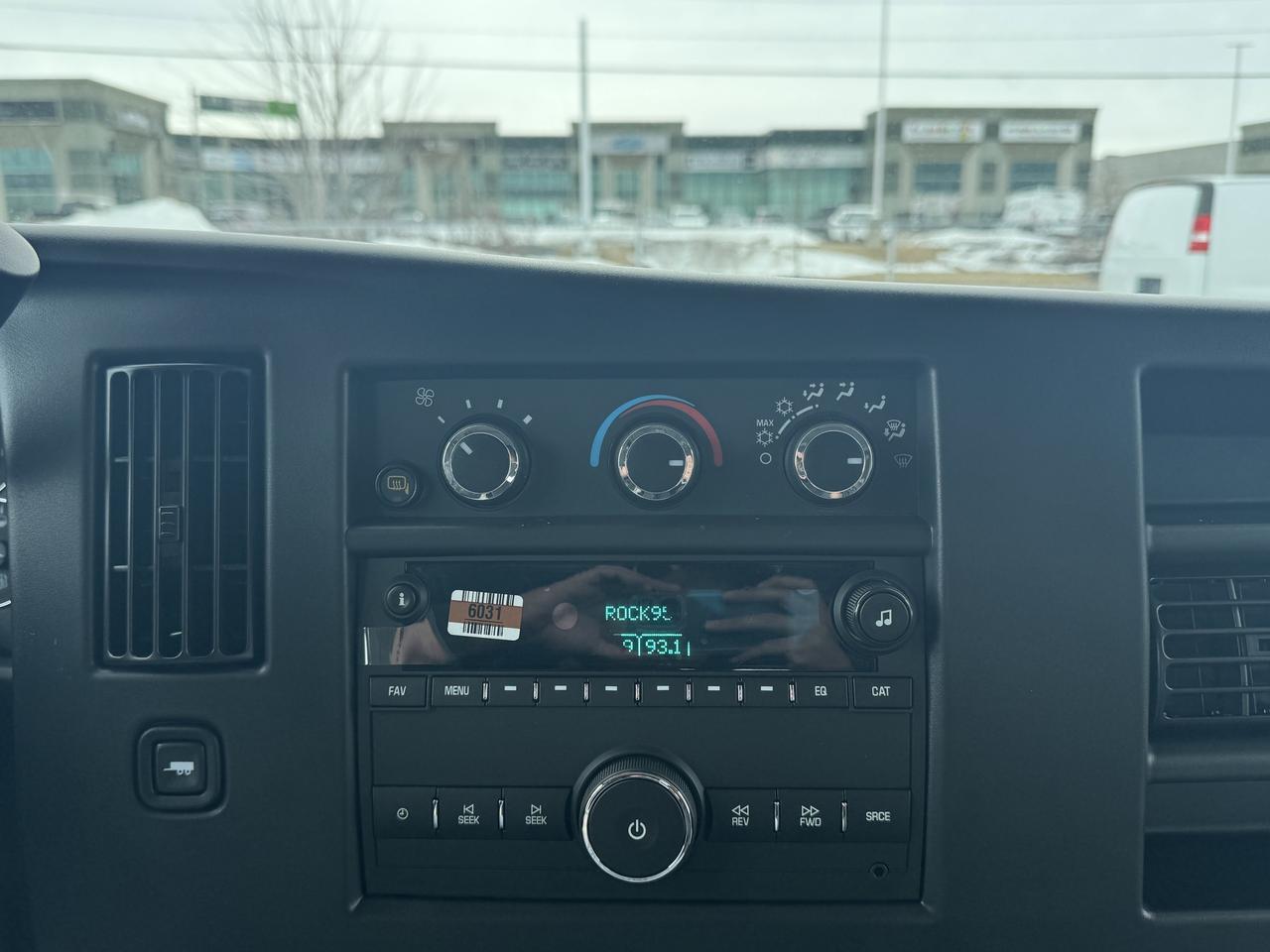 2025 Chevrolet Express Cargo Van  Photo