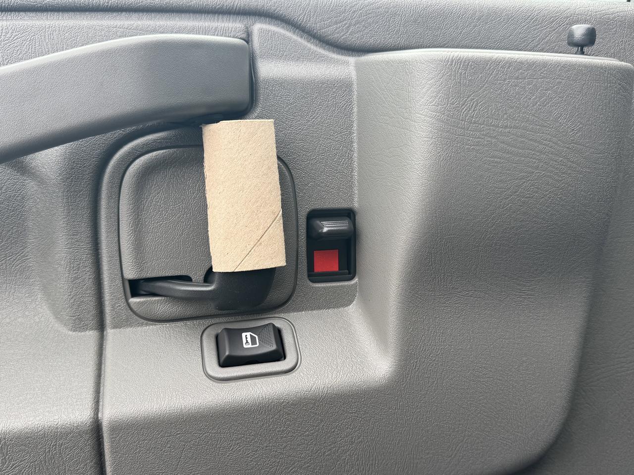 2025 Chevrolet Express Cargo Van  Photo