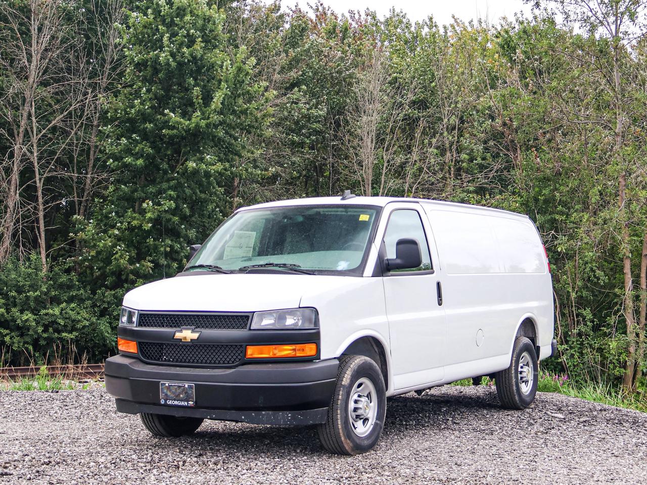 2025 Chevrolet Express Cargo Van  Photo