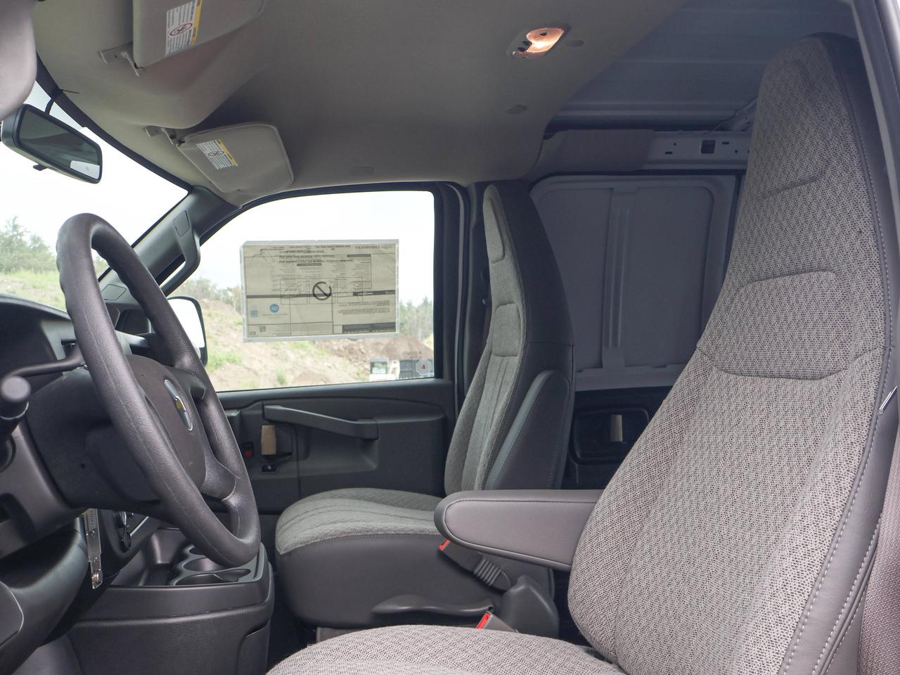 2025 Chevrolet Express Cargo Van  Photo