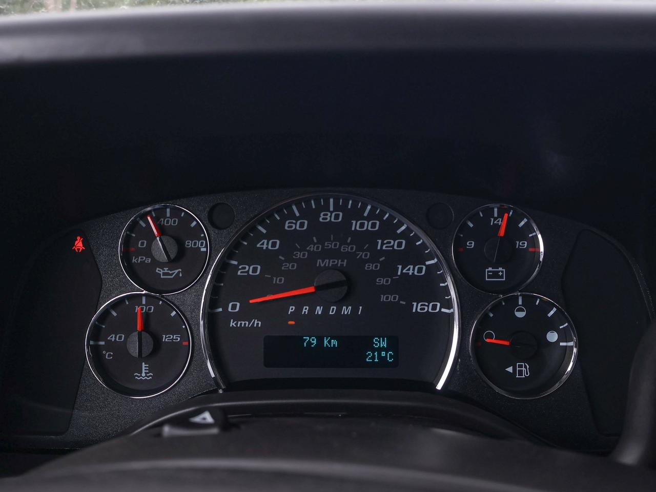 2025 Chevrolet Express Cargo Van  Photo