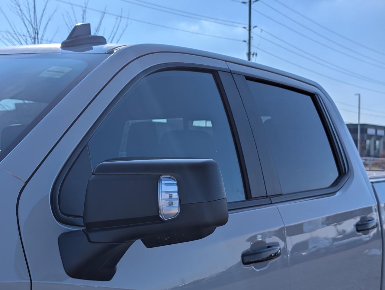 2026 Chevrolet Silverado 1500 ZR2 Photo2