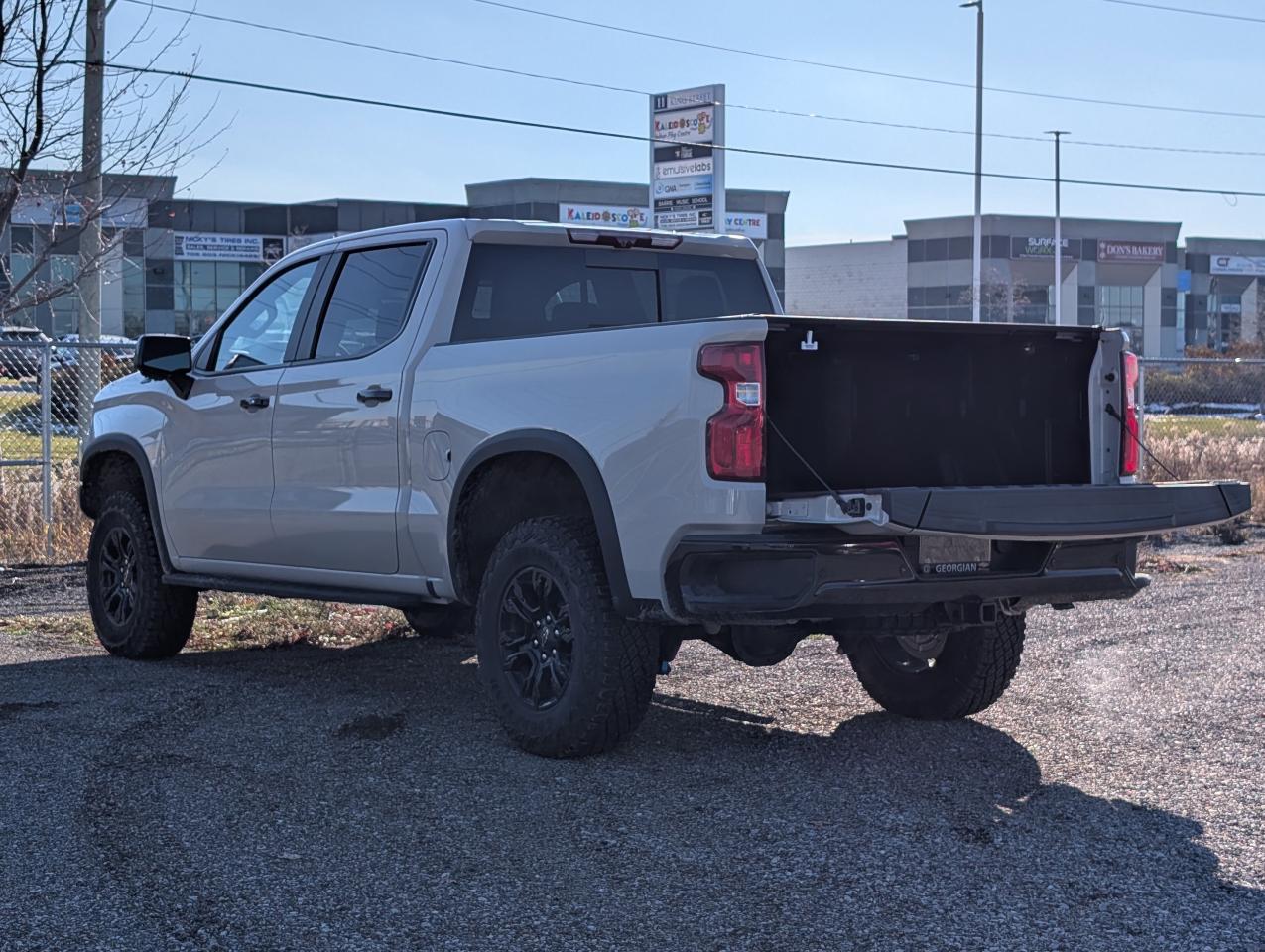 2026 Chevrolet Silverado 1500 ZR2 Photo