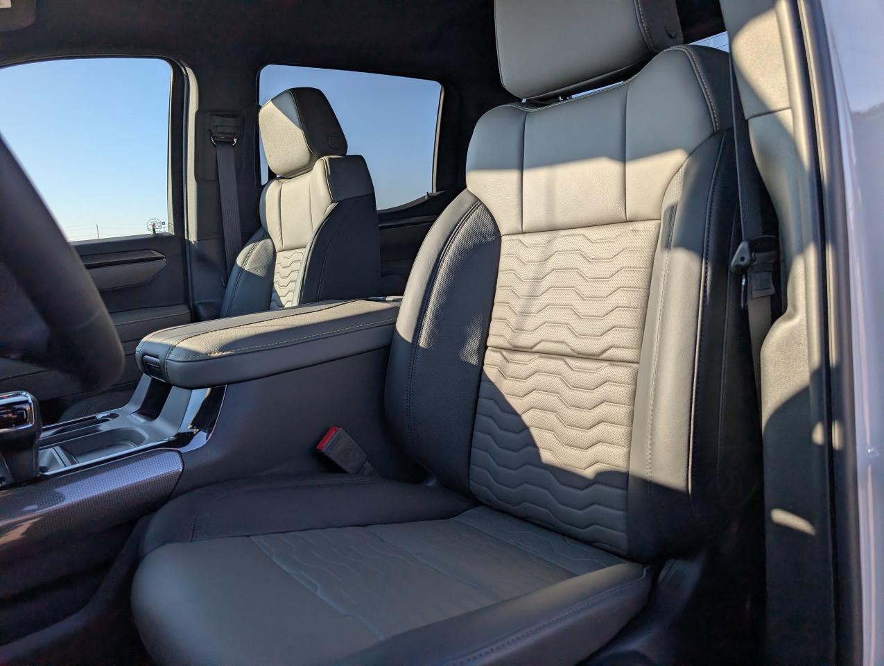 2026 Chevrolet Silverado 1500 ZR2 Photo