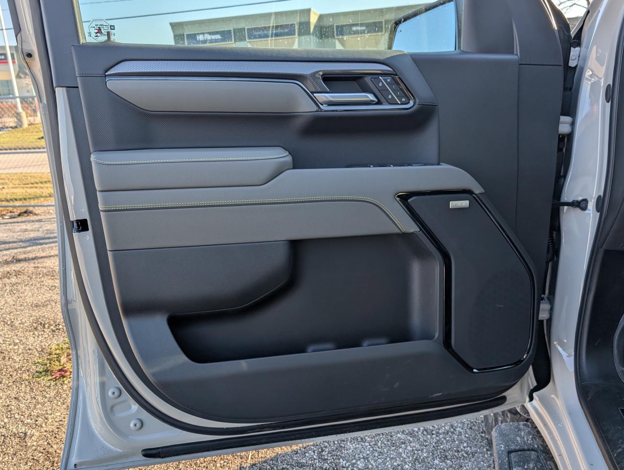 2026 Chevrolet Silverado 1500 ZR2 Photo