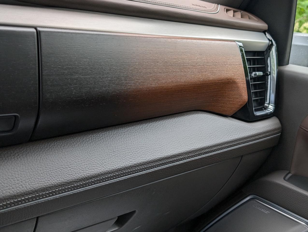 2025 GMC SIERRA 2500HD DENALI Photo