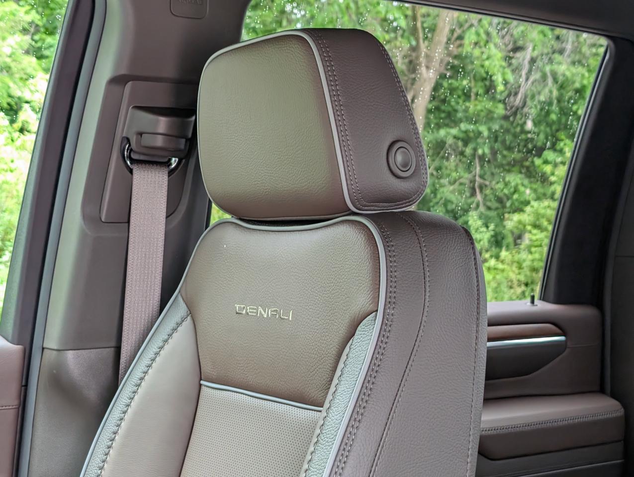 2025 GMC SIERRA 2500HD DENALI Photo