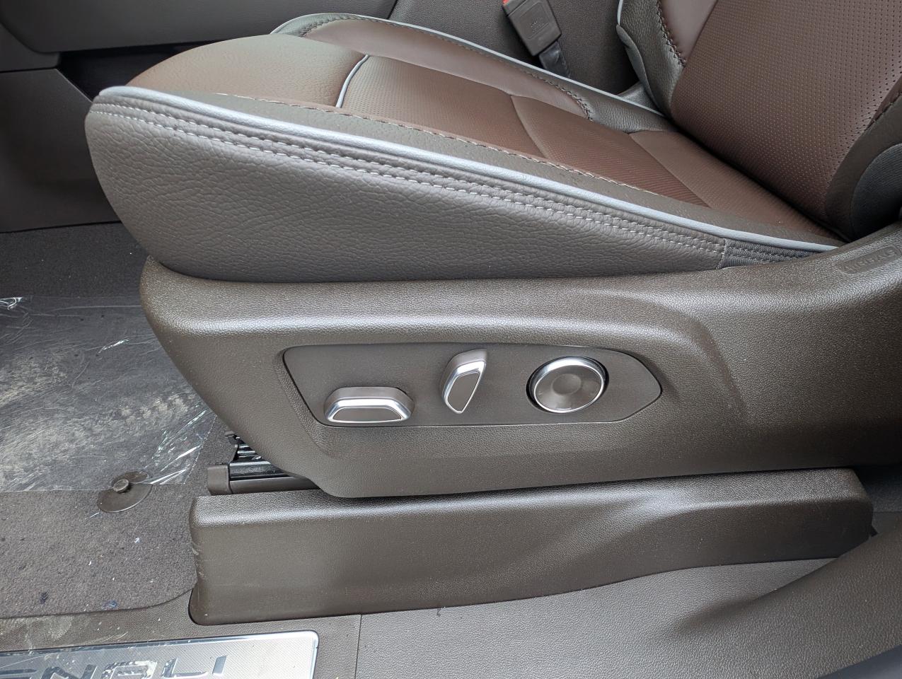 2025 GMC SIERRA 2500HD DENALI Photo