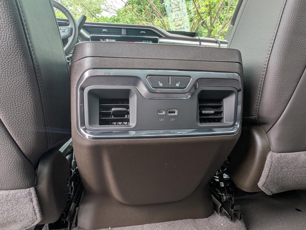 2025 GMC SIERRA 2500HD DENALI Photo