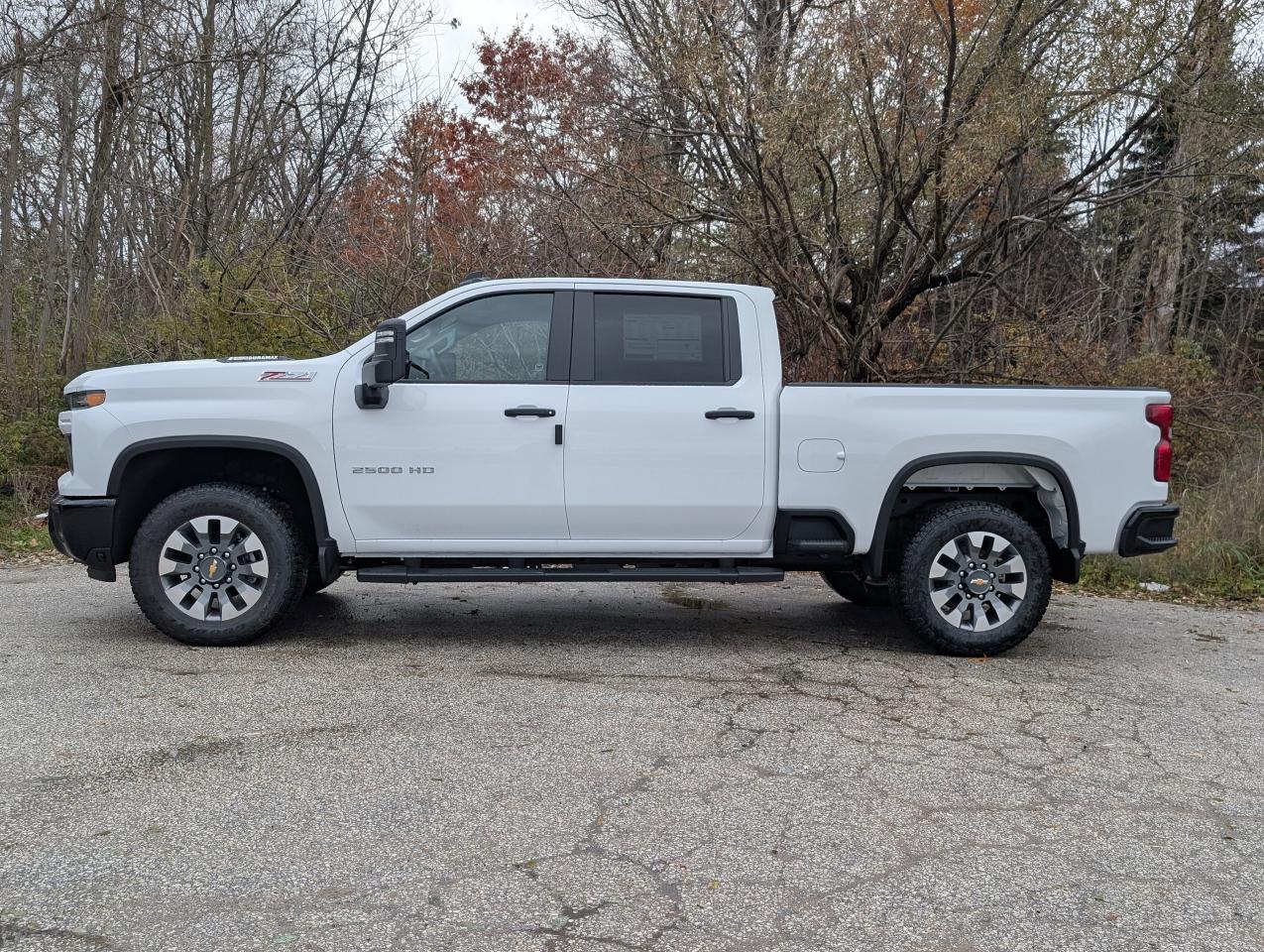 2026 Chevrolet SILVERADO 2500HD Custom Photo