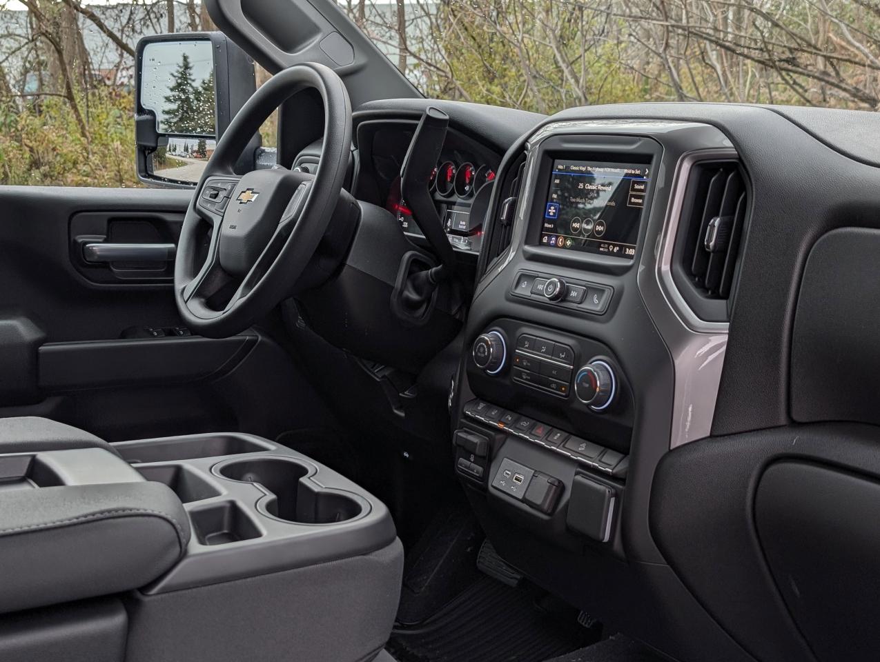 2026 Chevrolet SILVERADO 2500HD Custom Photo