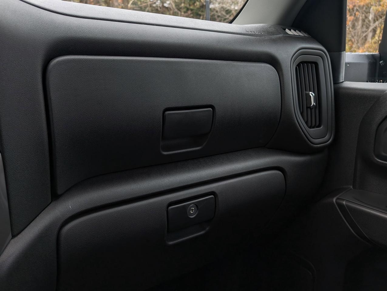 2026 Chevrolet SILVERADO 2500HD Custom Photo