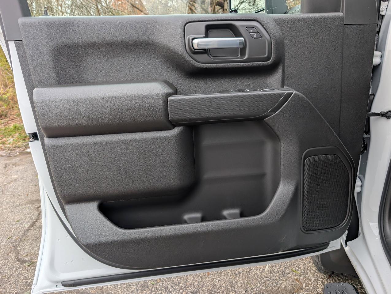 2026 Chevrolet SILVERADO 2500HD Custom Photo