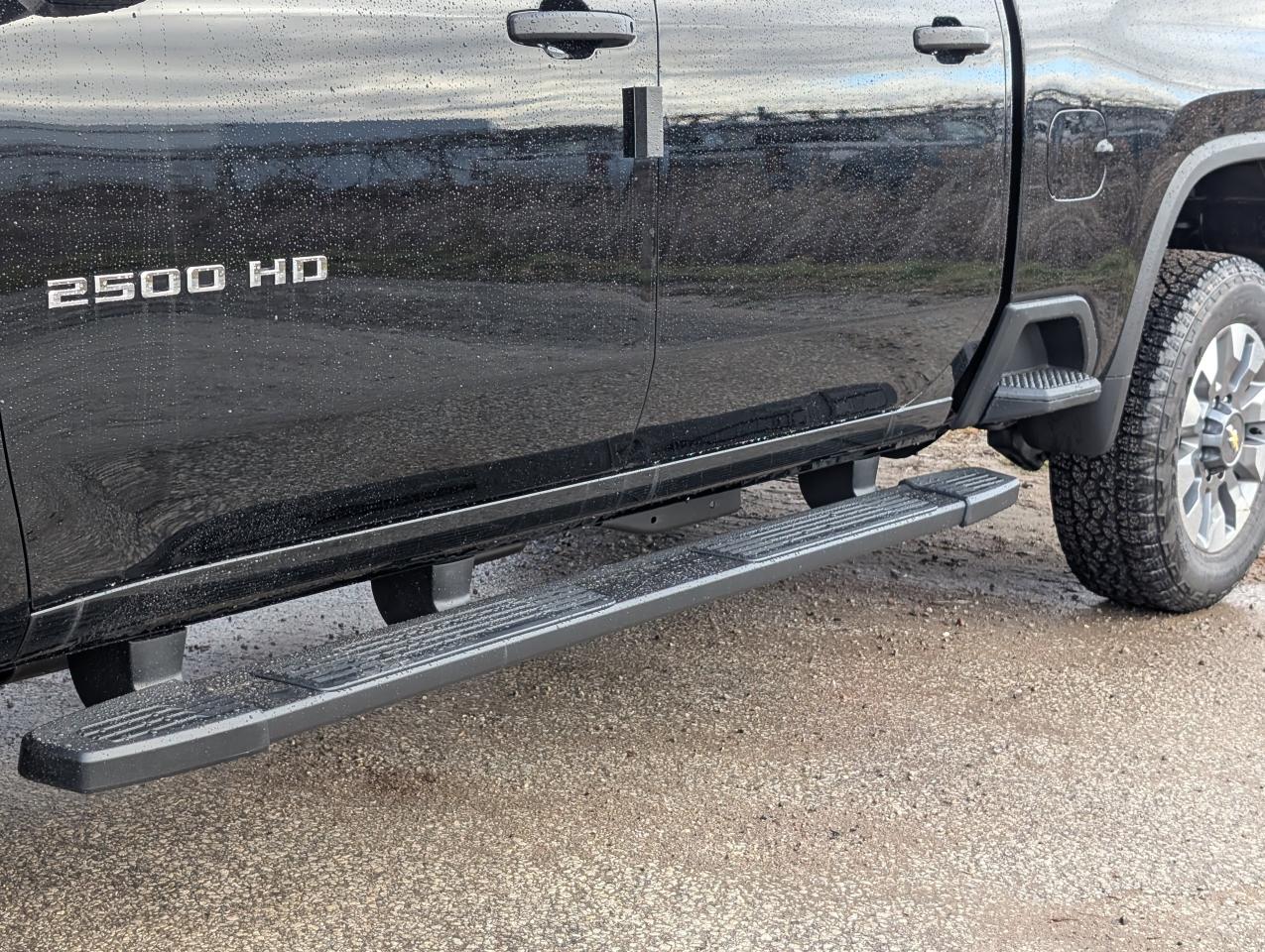 2026 Chevrolet SILVERADO 2500HD Custom Photo2