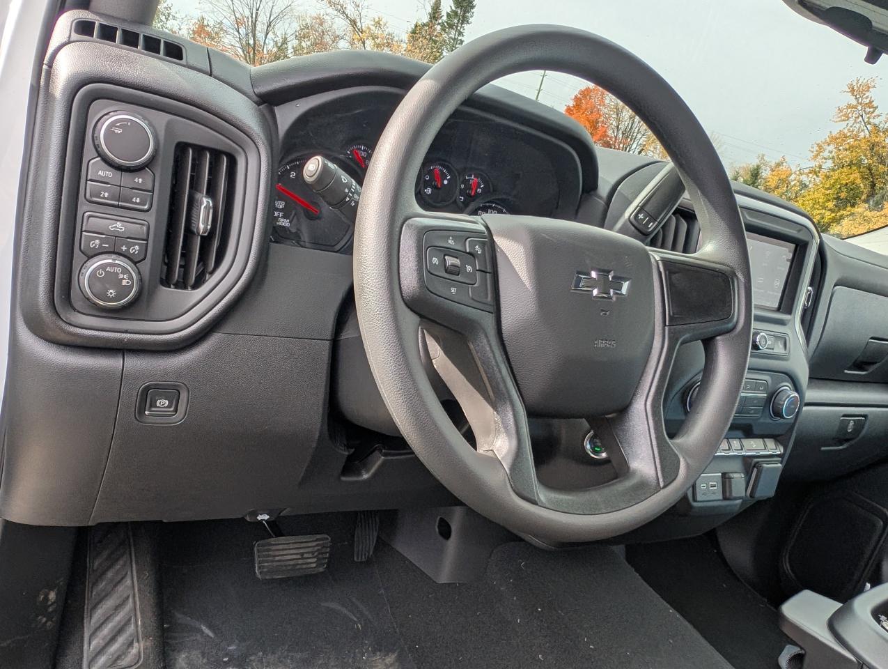 2026 Chevrolet Silverado 1500 Custom Trail Boss Photo